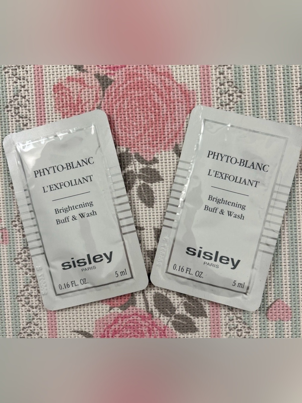 Sisley Phyto-Blanc L'Exfoliant Brightening Buff & Wash - Lot of 2  Travel Travel